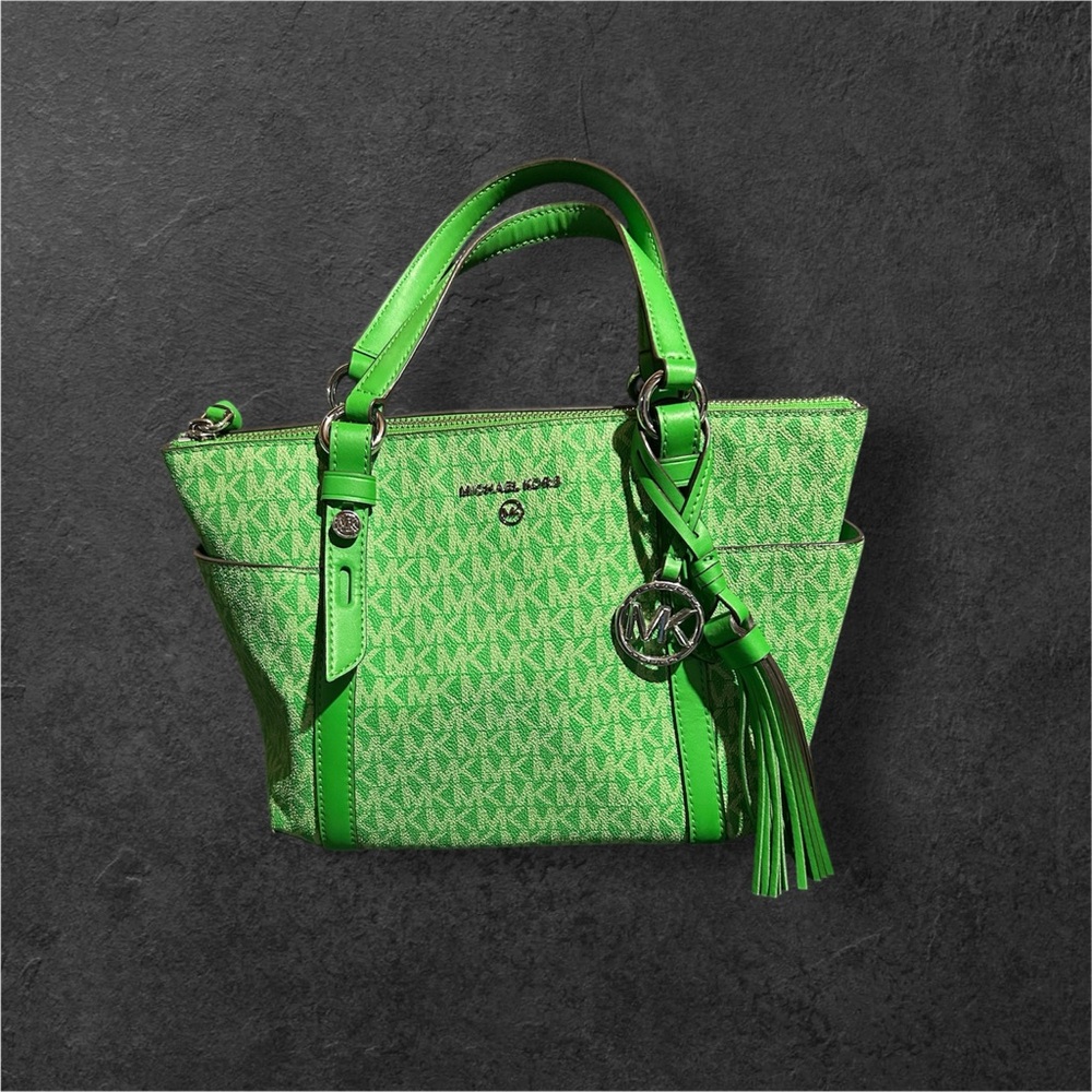 Michael Kors Sullivan Logo Convertible Top Zip Tote. - Picture 9 of 9